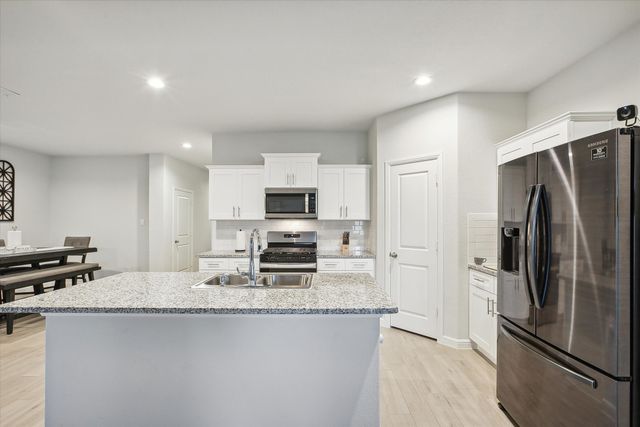 9609 Alderleaf Trail, Fort Worth, TX 76036