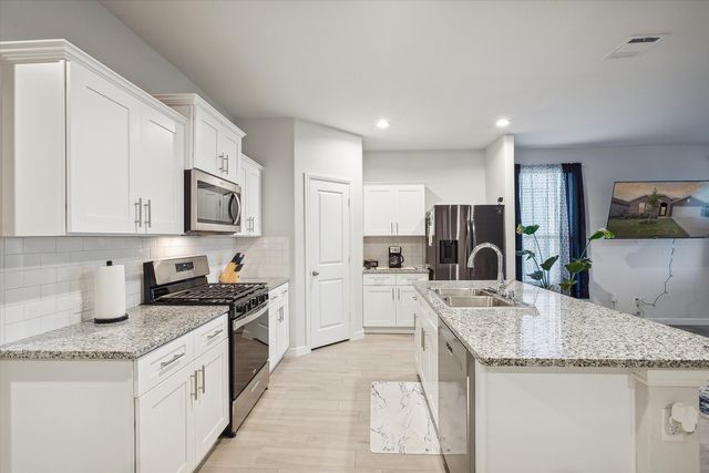 9609 Alderleaf Trail, Fort Worth, TX 76036