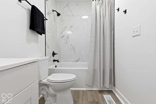 730 Colonial Way, Greenwood, IN 46142