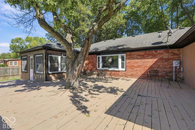 730 Colonial Way, Greenwood, IN 46142