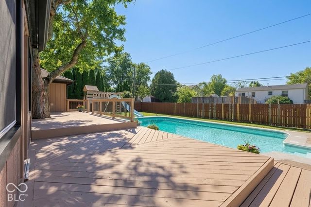 730 Colonial Way, Greenwood, IN 46142