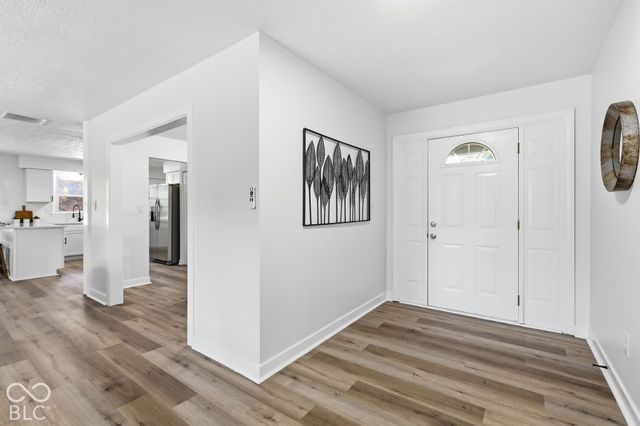 730 Colonial Way, Greenwood, IN 46142