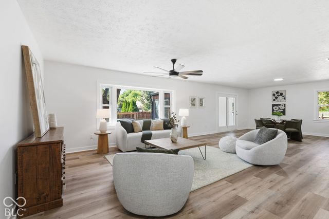 730 Colonial Way, Greenwood, IN 46142