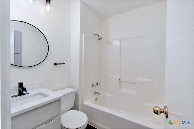 1405 Oak Park Lane, Salado, TX 76571