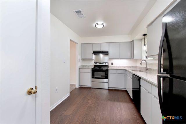 1405 Oak Park Lane, Salado, TX 76571