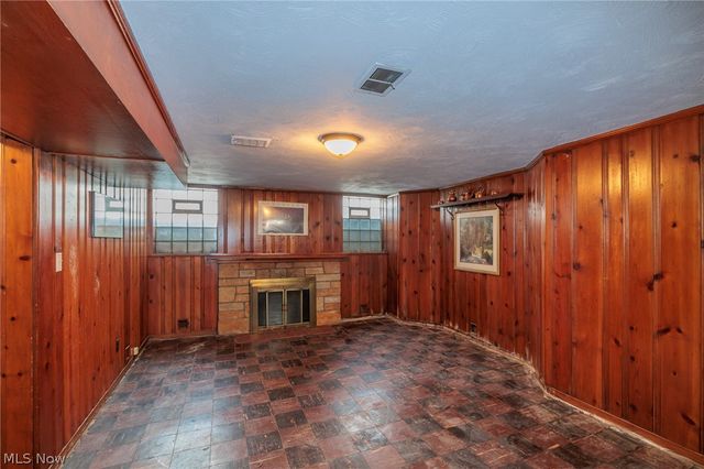 3166 W 162nd Street, Cleveland, OH 44111