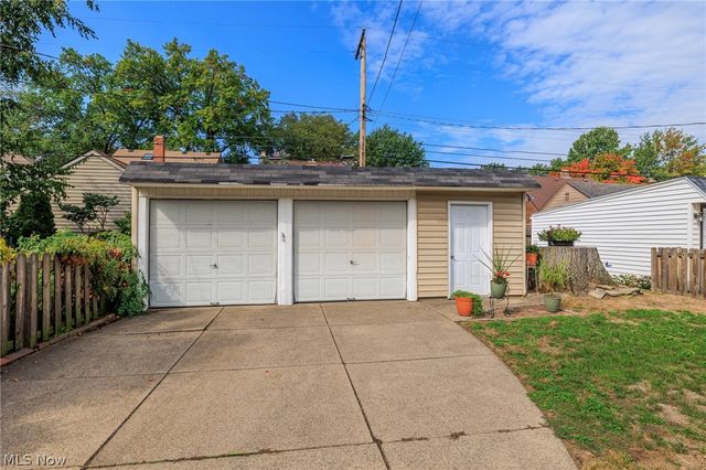 3166 W 162nd Street, Cleveland, OH 44111