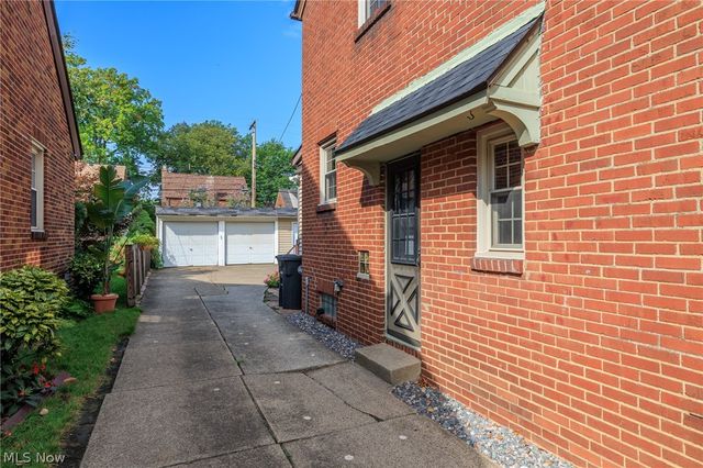 3166 W 162nd Street, Cleveland, OH 44111