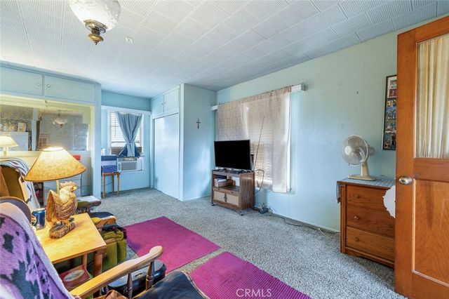 748 N East, Reedley, CA 93654