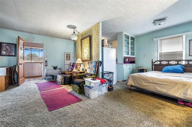 748 N East, Reedley, CA 93654