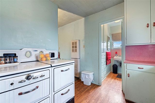 748 N East, Reedley, CA 93654