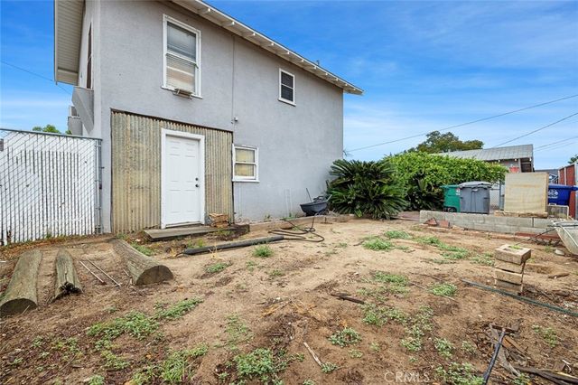 748 N East, Reedley, CA 93654