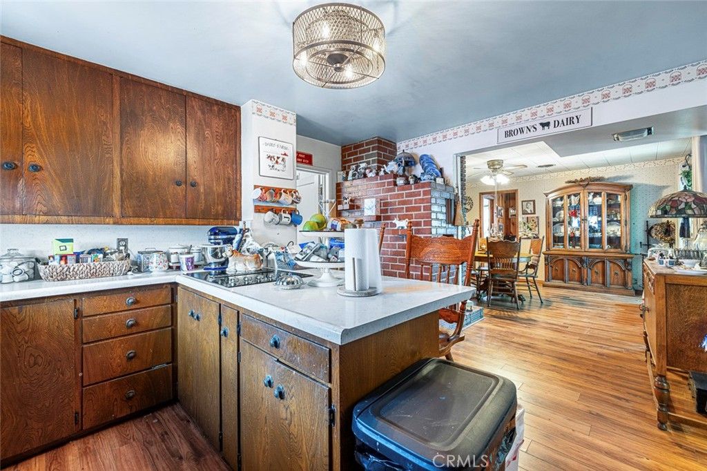 Image 10 of property listing at 748 N East, Reedley, CA 93654