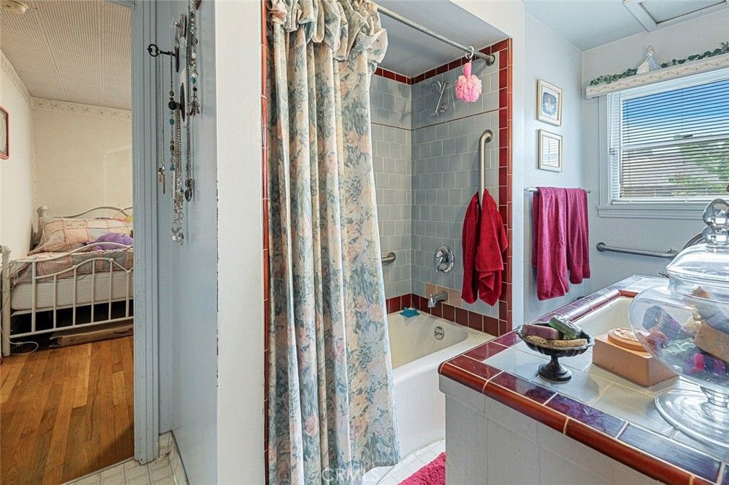 Image 22 of property listing at 748 N East, Reedley, CA 93654