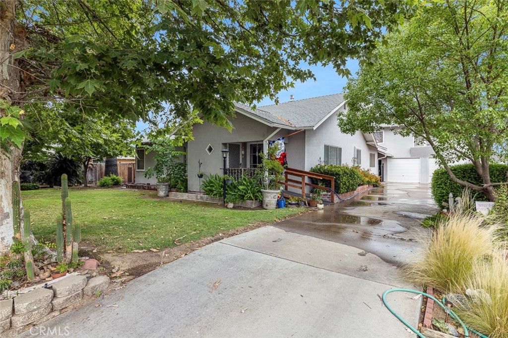 Image 3 of property listing at 748 N East, Reedley, CA 93654