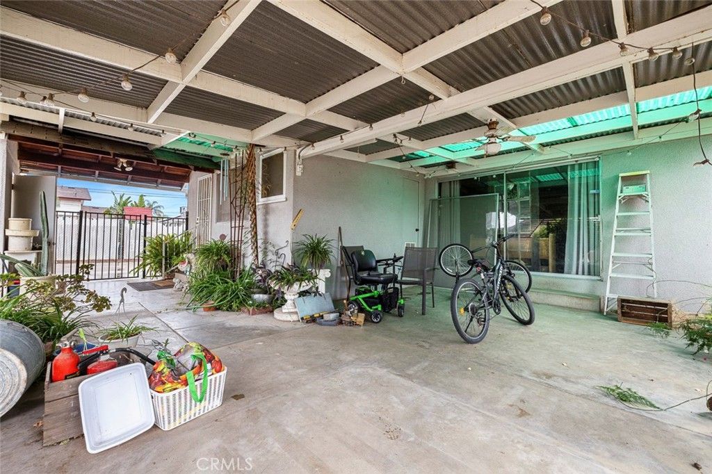 Image 43 of property listing at 748 N East, Reedley, CA 93654