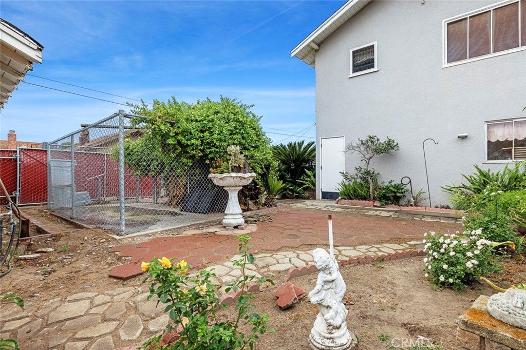 Image 49 of property listing at 748 N East, Reedley, CA 93654