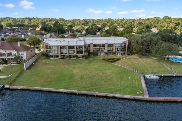 15575 Marina Drive 233B, Conroe, TX 77356