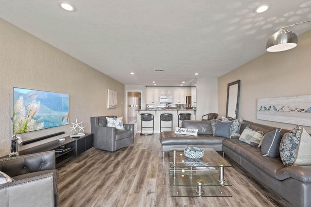 15575 Marina Drive 233B, Conroe, TX 77356