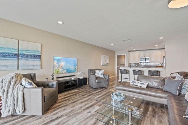 15575 Marina Drive 233B, Conroe, TX 77356