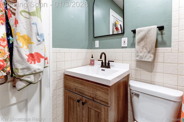 1512 Eason, Waterford Charter Township, MI 48328