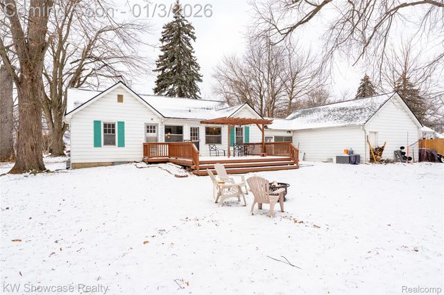 1512 Eason, Waterford Charter Township, MI 48328