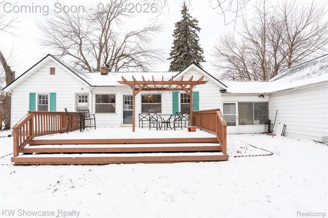 1512 Eason, Waterford Charter Township, MI 48328