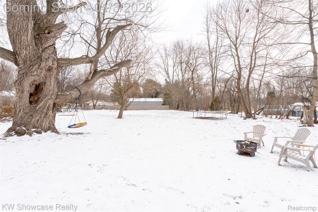 1512 Eason, Waterford Charter Township, MI 48328