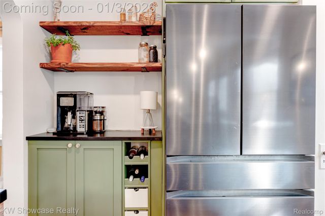 1512 Eason, Waterford Charter Township, MI 48328