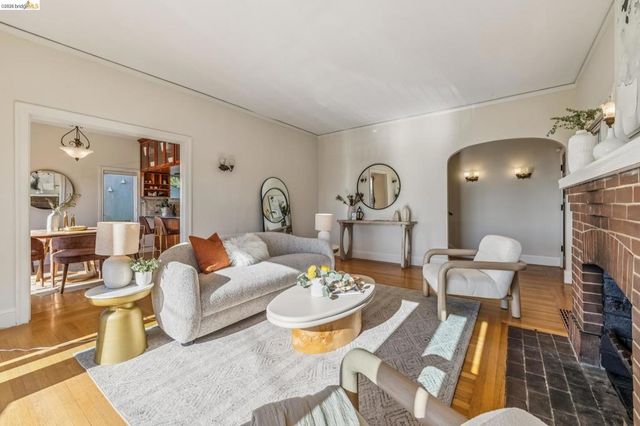 249 Yale Ave, Kensington, CA 94708
