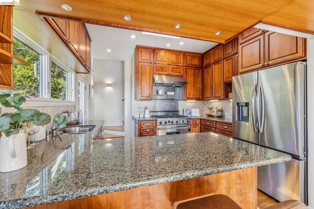 249 Yale Ave, Kensington, CA 94708