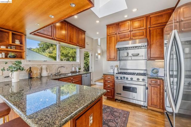 249 Yale Ave, Kensington, CA 94708