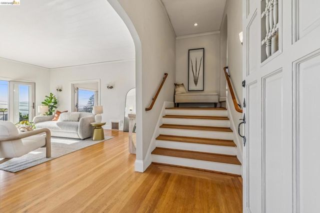 249 Yale Ave, Kensington, CA 94708