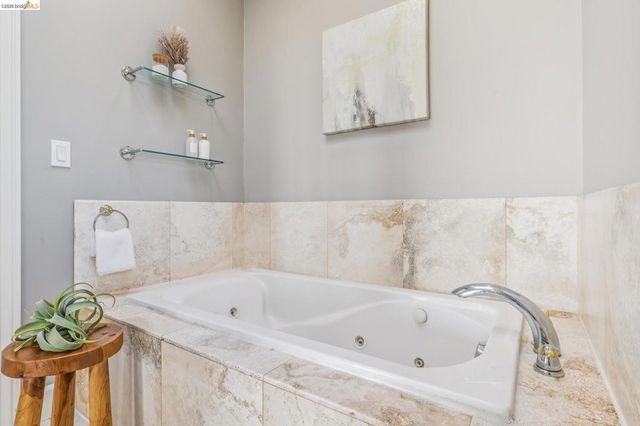 249 Yale Ave, Kensington, CA 94708
