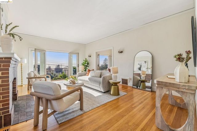 249 Yale Ave, Kensington, CA 94708