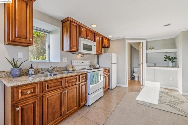 249 Yale Ave, Kensington, CA 94708