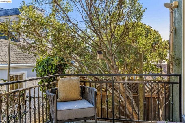 249 Yale Ave, Kensington, CA 94708