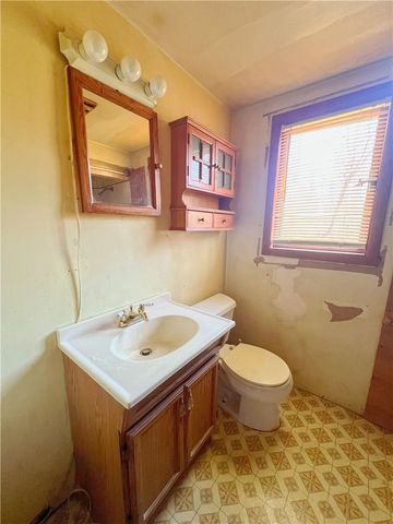 6382 County Line Rd Road, Ontario, NY 14519