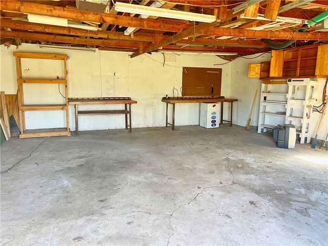 6382 County Line Rd Road, Ontario, NY 14519