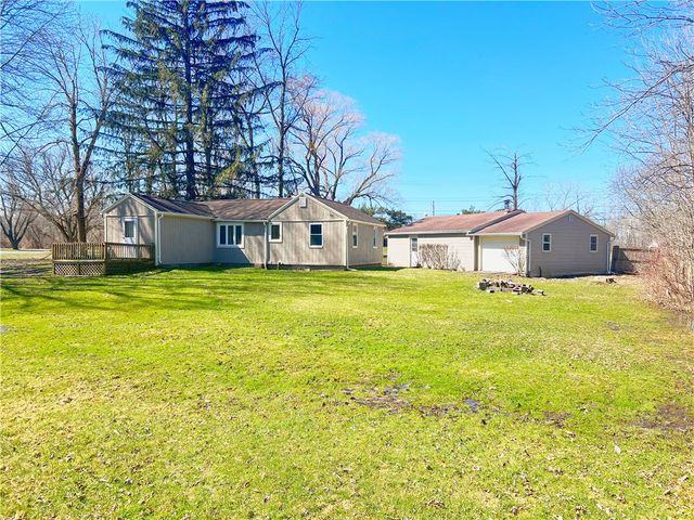 6382 County Line Rd Road, Ontario, NY 14519