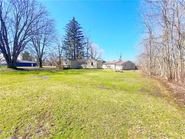 6382 County Line Rd Road, Ontario, NY 14519