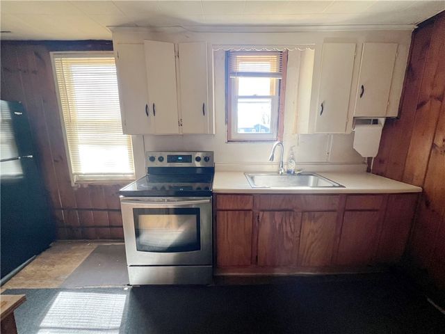 6382 County Line Rd Road, Ontario, NY 14519