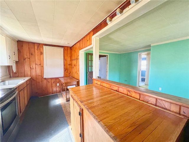 6382 County Line Rd Road, Ontario, NY 14519