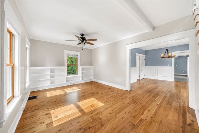 4 Shaw St, Medway, MA 02053