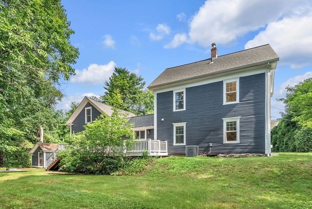 4 Shaw St, Medway, MA 02053