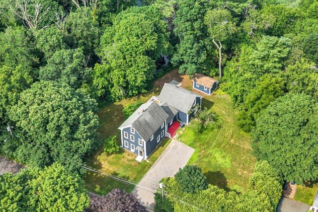 4 Shaw St, Medway, MA 02053