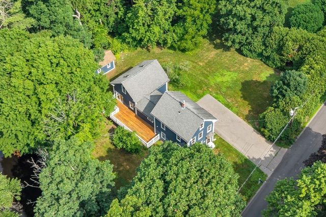 4 Shaw St, Medway, MA 02053