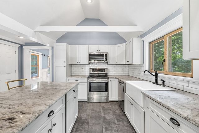 4 Shaw St, Medway, MA 02053