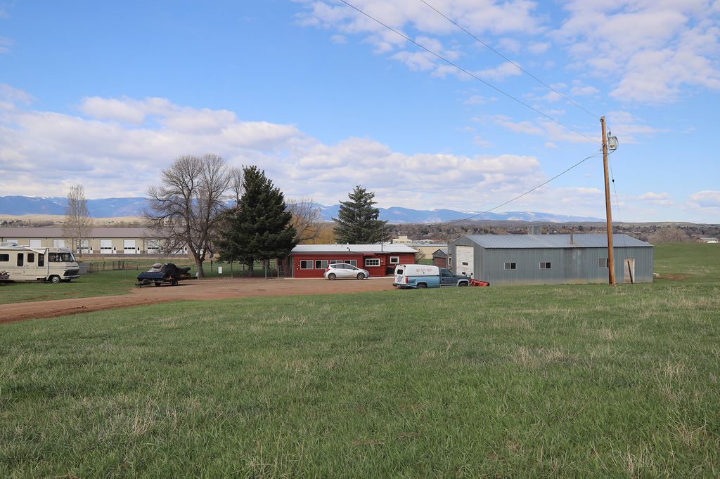 1866 Skyline Drive, Sheridan, WY 82801 photo 3