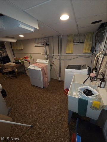 16305 Eldamere Avenue, Cleveland, OH 44128